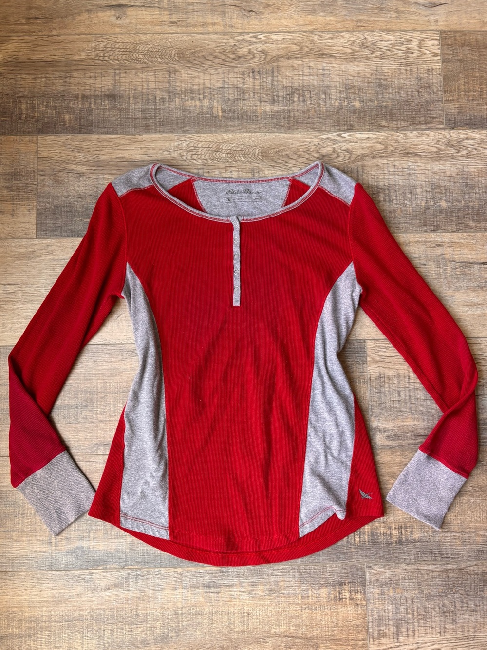 Eddie Bauer Red and Heather Gray Henley Thermal Top